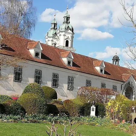 K14 - Oase Im Grünen Ferienhaus *